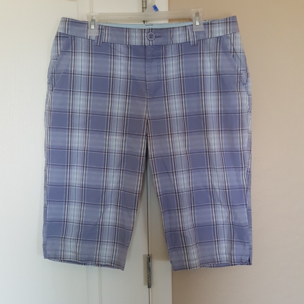 Sonoma Women's Capris, Size 16